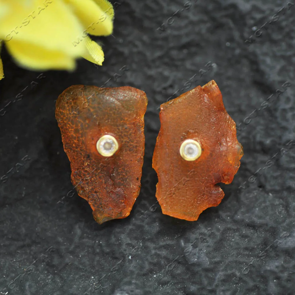 Z14432 16X25mm Baroque Lamina Natural Orange-red Pine Resin Amber CZ Stud Earring
Z14432 16X25mm Baroque Lamina Natural Orange-red Pine Resin Amber CZ Stud Earring