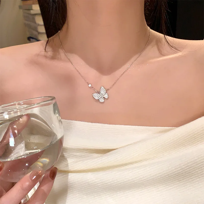Elegant Blue Crystal Jewelry Set – Sterling Silver Necklace, Bracelet, and Stud Earrings”
Elegant Blue Crystal Jewelry Set – Sterling Silver Necklace, Bracelet, and Stud Earrings”