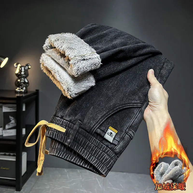 Зимние флисовые толстые теплые джинсовые брюки, мужская уличная одежда, прямые потертые плюшевые брюки на шнурке, эластичные брюки, мужская одежда
Зимние флисовые толстые теплые джинсовые брюки, мужская уличная одежда, прямые потертые плюшевые брюки на шнурке, эластичные брюки, мужская одежда