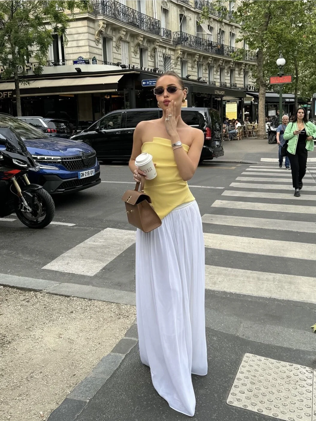 ZHAOLIN Asymmetric Slim Fit Tube Top Women's Summer Fashionable Sleeveless Design Sense Unique Personality Short Shirt
ZHAOLIN Asymmetric Slim Fit Tube Top Women's Summer Fashionable Sleeveless Design Sense Unique Personality Short Shirt