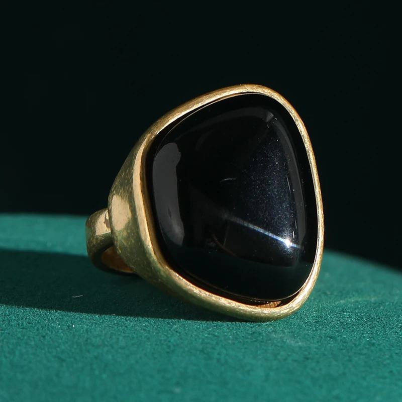 Gold Color Natual Stone Black Rings For Woman Wedding Geometry Vintage Antique Accessories Women Luxury Quality Jewelry 2025 New
Gold Color Natual Stone Black Rings For Woman Wedding Geometry Vintage Antique Accessories Women Luxury Quality Jewelry 2025 New