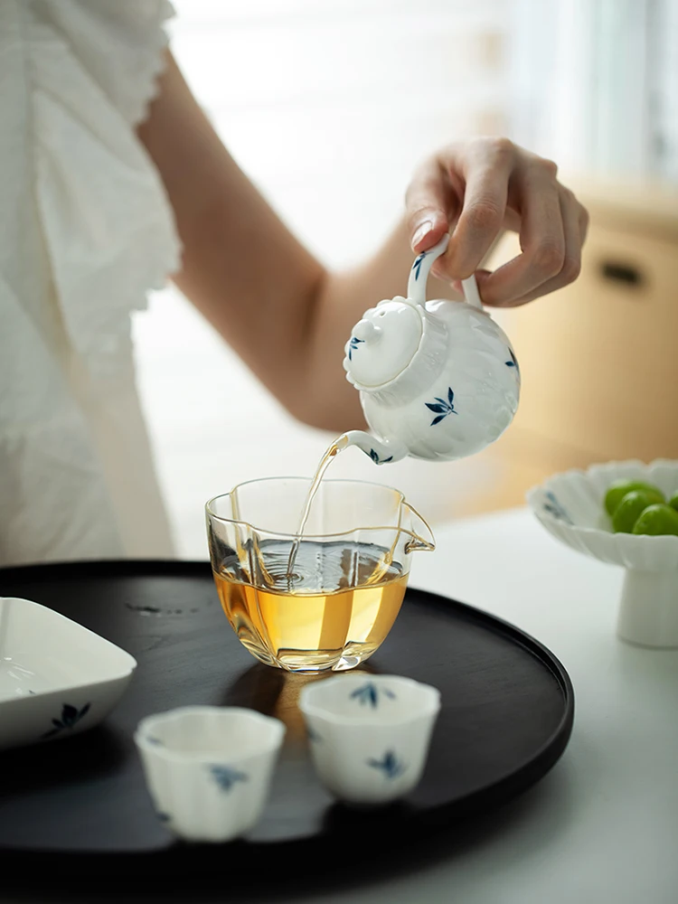 Small Single Teapot Chinese Set Household Pot Pure Hand Drawing Orchid Ceramic
Small Single Teapot Chinese Set Household Pot Pure Hand Drawing Orchid Ceramic
