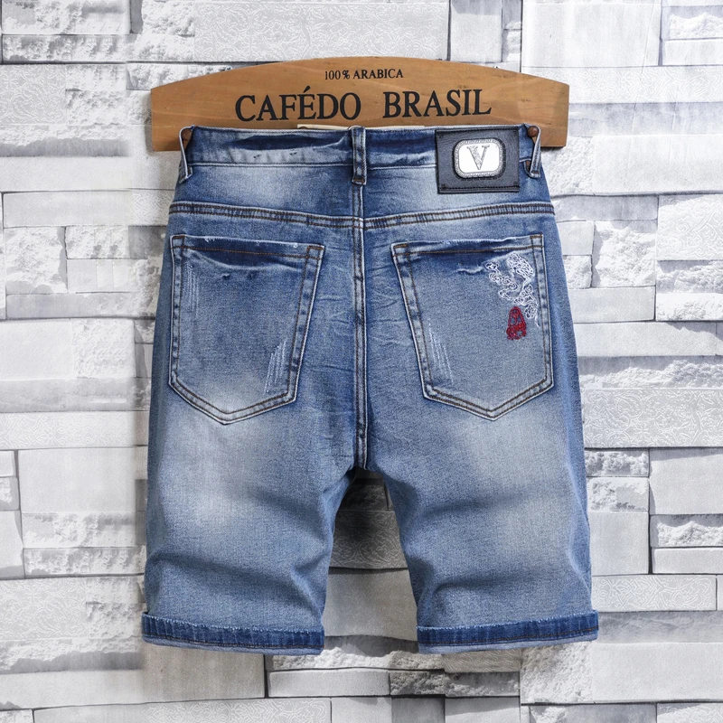 JDK69 High-end tide brand fashion dragon embroidery holes patches loose casual versatile denim shorts
JDK69 High-end tide brand fashion dragon embroidery holes patches loose casual versatile denim shorts