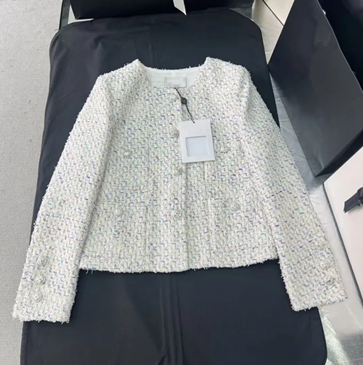 Customization New summer styles for women's clothing in Europe and America in 2026 Long-sleeved pocket tweed coat and skirt set
Customization New summer styles for women's clothing in Europe and America in 2026 Long-sleeved pocket tweed coat and skirt set