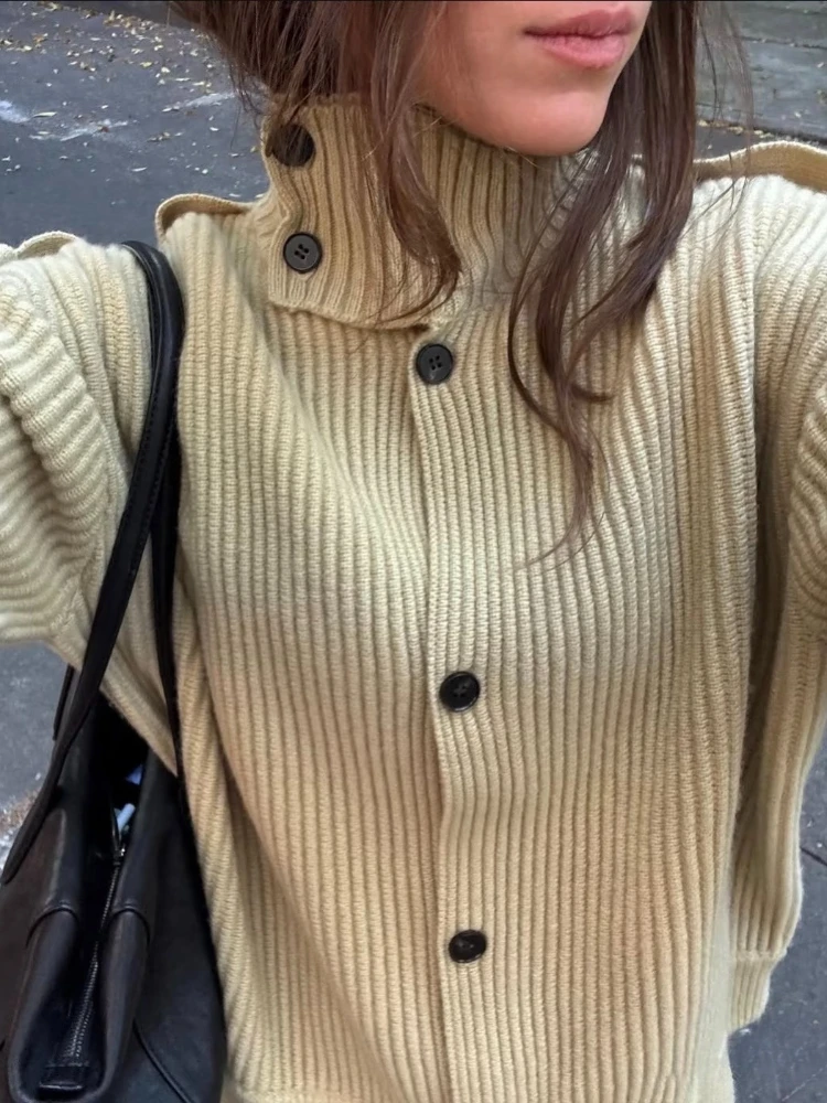 High Neck Button-Up Knit Cardigan Women Structured Ribbed Sweater Jacket 2025 Fall Winter Minimalist Style Knitwear Short Coat
High Neck Button-Up Knit Cardigan Women Structured Ribbed Sweater Jacket 2025 Fall Winter Minimalist Style Knitwear Short Coat