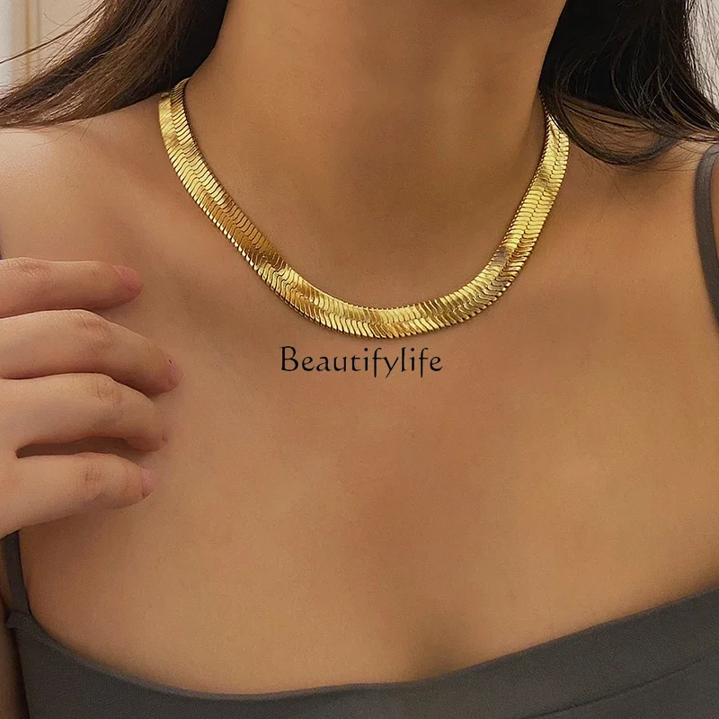 Light luxury niche 18k gold rough snake bone European and American fashionable versatile simple cold wind
Light luxury niche 18k gold rough snake bone European and American fashionable versatile simple cold wind