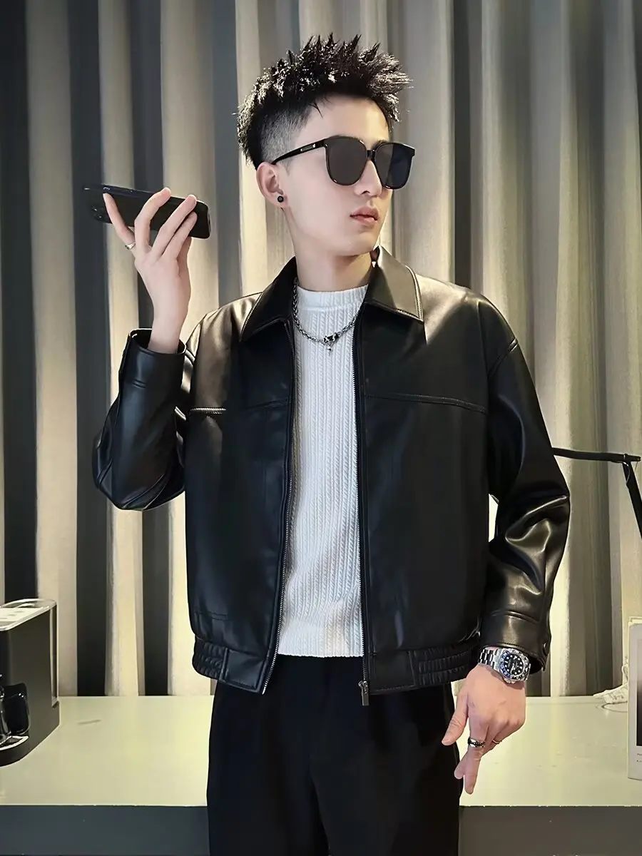 Sli ort Men's Leather Jaet Trendy Streetwear Biker Coat Youthful Energy Brand Tagkita Long Sve Zipper Closure
Sli ort Men's Leather Jaet Trendy Streetwear Biker Coat Youthful Energy Brand Tagkita Long Sve Zipper Closure