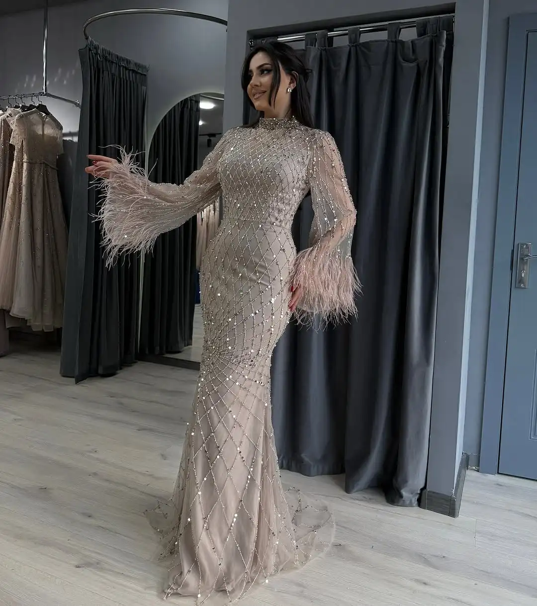 MYMB Muslim High Neck Nude Formal Occasion Dress for Wedding Party Luxury Beaded Feather Mermaid Evening Gown Customized MB40294
MYMB Muslim High Neck Nude Formal Occasion Dress for Wedding Party Luxury Beaded Feather Mermaid Evening Gown Customized MB40294
