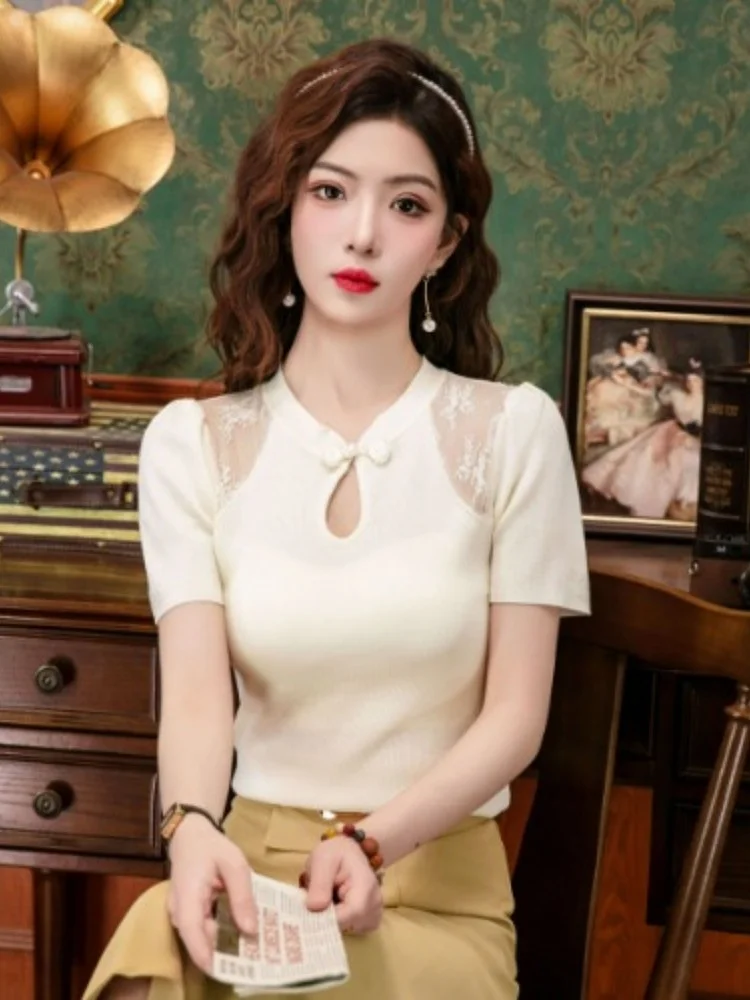 Ice Silk ort Sve T-irt Women's 2024 New Sle Summer Lace Splicing Slimming New Chinese National Sle Ele Top
Ice Silk ort Sve T-irt Women's 2024 New Sle Summer Lace Splicing Slimming New Chinese National Sle Ele Top