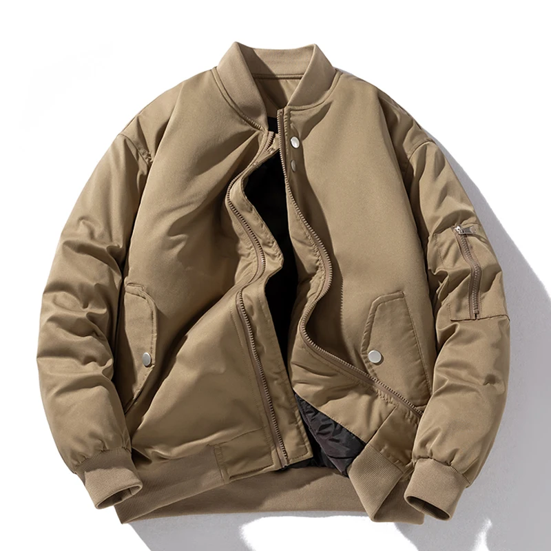 Mens Jacket Winter Warm Coats Solid Color Hip Hop Baseball Jacket Vintage Designer Casual Parkas Outwear Pocket Windbreaker 2024
Mens Jacket Winter Warm Coats Solid Color Hip Hop Baseball Jacket Vintage Designer Casual Parkas Outwear Pocket Windbreaker 2024