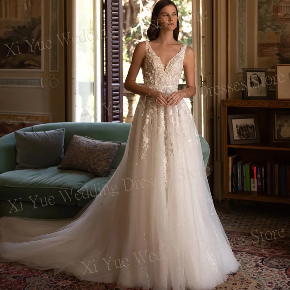 Shiny Tulle V Neck A-Line Wedding Dresses Classic Lace Appliques Spaghetti Straps New Bride Gowns Sleeveless Vestidos De Novia
Shiny Tulle V Neck A-Line Wedding Dresses Classic Lace Appliques Spaghetti Straps New Bride Gowns Sleeveless Vestidos De Novia