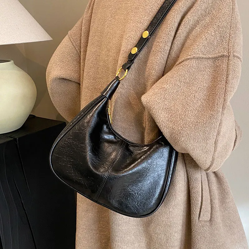 Advanced Handbag for Women New Fashionable Commuting Single Shoulder Armpit Bag Retro High-value Versatile Crossbody Bag
Advanced Handbag for Women New Fashionable Commuting Single Shoulder Armpit Bag Retro High-value Versatile Crossbody Bag