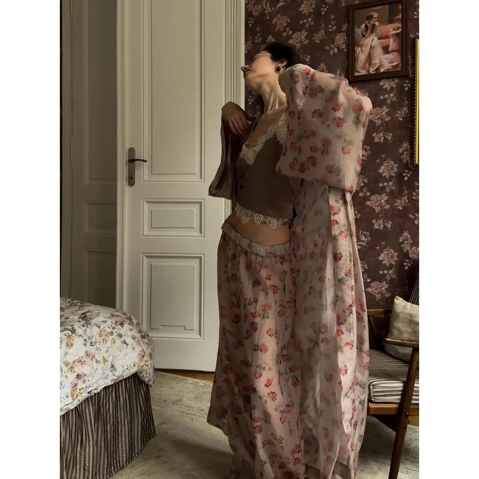 2026 Spring Collection Vintage Inspired Dry Rose French Pajamas Women Long Nightgown Casual Trousers Comfortable Loungewear XXXL
2026 Spring Collection Vintage Inspired Dry Rose French Pajamas Women Long Nightgown Casual Trousers Comfortable Loungewear XXXL