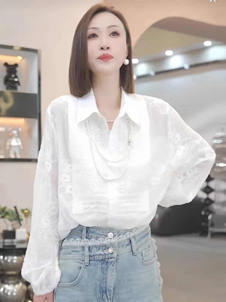 Белая блузка-топ 2025: Новинка весенней коллекции, роскошная, модная, омолаживающая, с эффектом высококачественной ткани, женская одежда свободного кроя, длинная.
Белая блузка-топ 2025: Новинка весенней коллекции, роскошная, модная, омолаживающая, с эффектом высококачественной ткани, женская одежда свободного кроя, длинная.