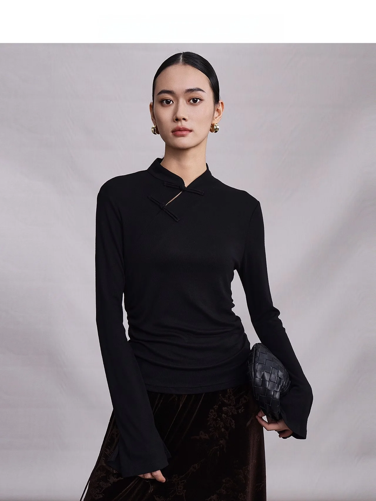 Annibycn Soft Wool Knitted T-Shirt Women's Slim Fit Vintage Chinese Style Base Shirt Inner Wear Long Sleeve round Neck Top
Annibycn Soft Wool Knitted T-Shirt Women's Slim Fit Vintage Chinese Style Base Shirt Inner Wear Long Sleeve round Neck Top