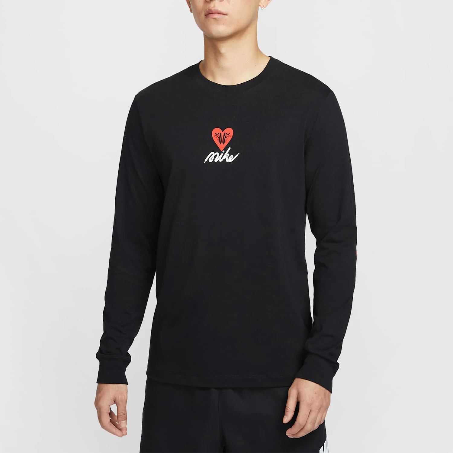 Nike Authentic Sportswear Men's Round Neck Classic Long Sleeve T-Shirt HV9808-010
Nike Authentic Sportswear Men's Round Neck Classic Long Sleeve T-Shirt HV9808-010