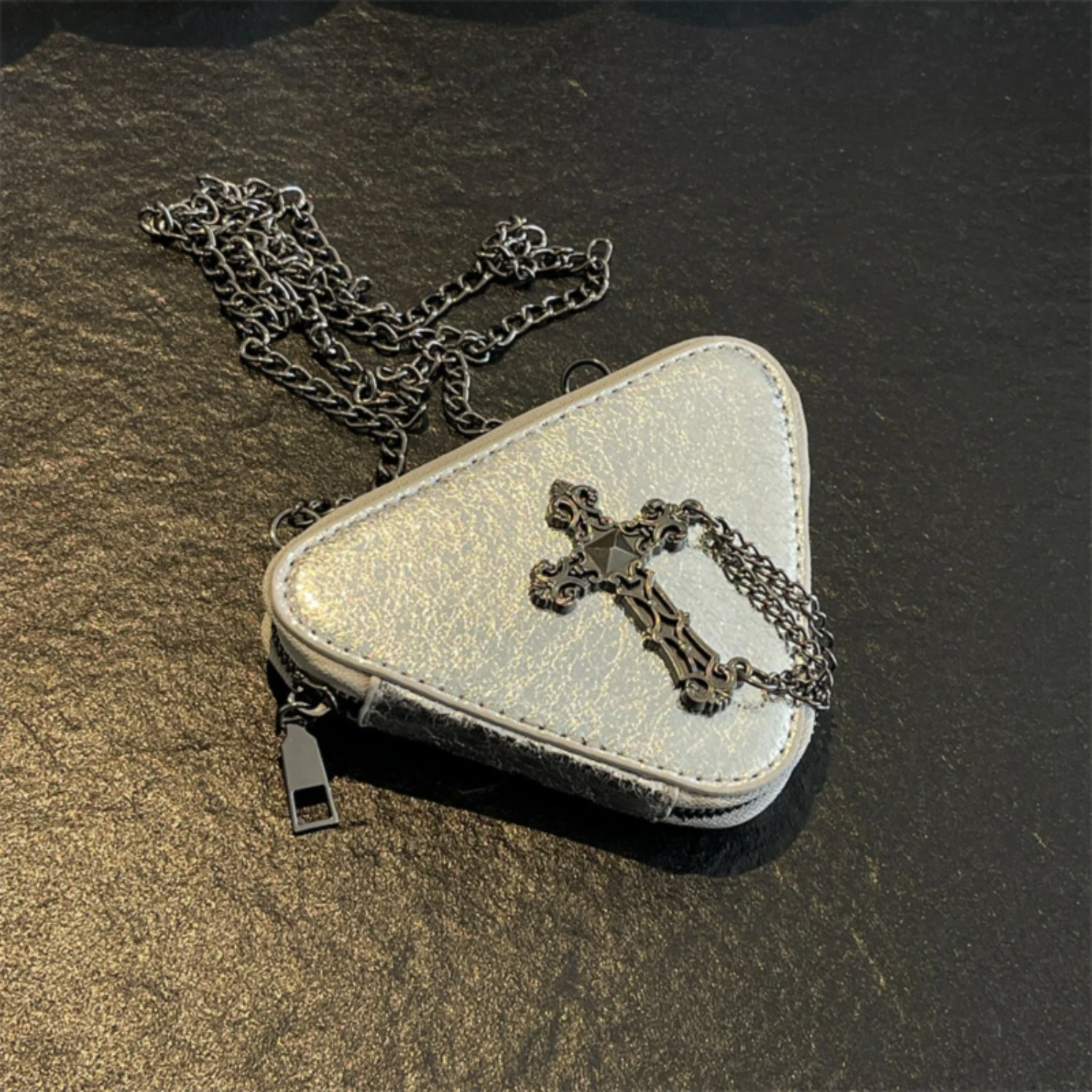 Gothic Style Mini Crossbody Bag, Triangle Shape Shoulder Bag, Cute Design Women's Chic Handbag, Fashion Mini Purse
Gothic Style Mini Crossbody Bag, Triangle Shape Shoulder Bag, Cute Design Women's Chic Handbag, Fashion Mini Purse