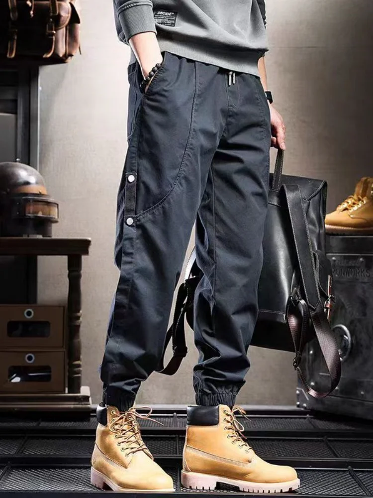 Американские рабочие брюки в стиле ретро, мужские весенне-осенние повседневные уличные свободные удобные длинные брюки большого размера, молодежные модные брюки
Американские рабочие брюки в стиле ретро, мужские весенне-осенние повседневные уличные свободные удобные длинные брюки большого размера, молодежные модные брюки