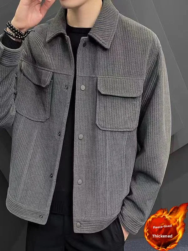 Мужская куртка-бомбер на весну-осень 2025: Новинка, корейский стиль, приталенный крой, американский фасон, на флисовой подкладке, повседневный, модный
Мужская куртка-бомбер на весну-осень 2025: Новинка, корейский стиль, приталенный крой, американский фасон, на флисовой подкладке, повседневный, модный