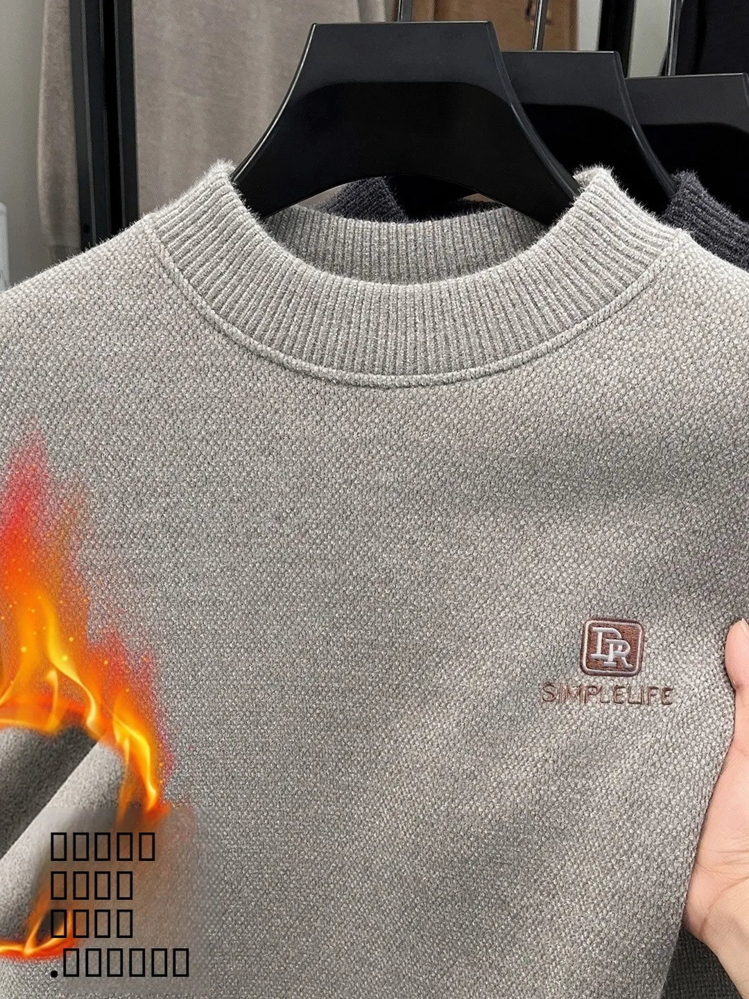 Утепленный мужской вязаный свитер с высоким воротником, длинным рукавом, зимний базовый джемпер из синели, теплый и элегантный
Утепленный мужской вязаный свитер с высоким воротником, длинным рукавом, зимний базовый джемпер из синели, теплый и элегантный