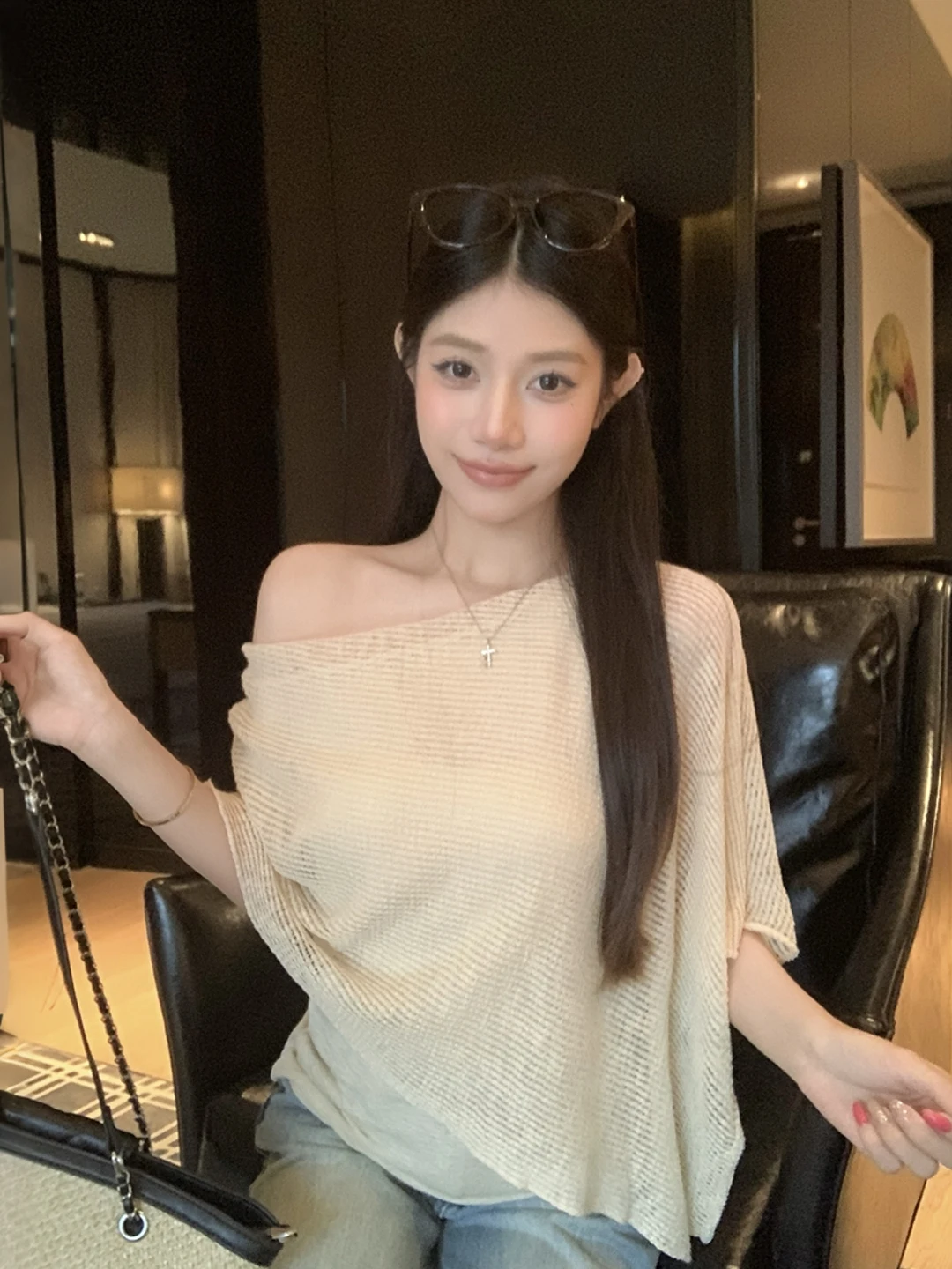Korean Style Slimming Asymmetrical Shoulder Knitted Sweater Women's Summer Thin Shawl Cowl Neck Top Commute Friendly Elastic
Korean Style Slimming Asymmetrical Shoulder Knitted Sweater Women's Summer Thin Shawl Cowl Neck Top Commute Friendly Elastic