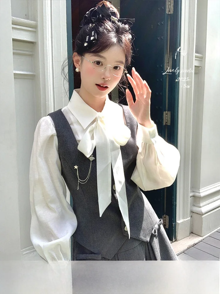 Acaine Shirt And Vest Set 212 2000 95 Style Elegant Old Money Fashion Women's Three-Piece Suit Long Sleeve Button-Up Summer Wear
Acaine Shirt And Vest Set 212 2000 95 Style Elegant Old Money Fashion Women's Three-Piece Suit Long Sleeve Button-Up Summer Wear