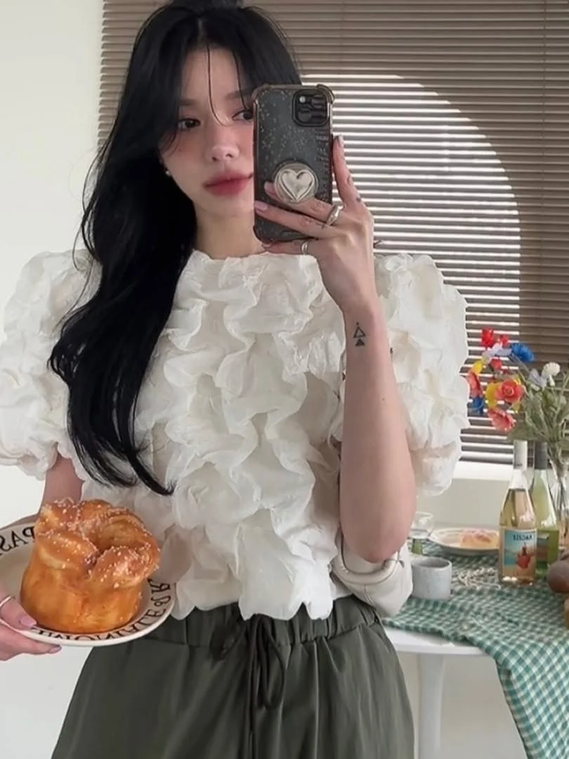 Dongda Gate Women's Bubble Sleeve Shirt Craft Fabric Wrinkle Sensation Casual Style Loose Fit Short Sleeve round Neck Top
Dongda Gate Women's Bubble Sleeve Shirt Craft Fabric Wrinkle Sensation Casual Style Loose Fit Short Sleeve round Neck Top