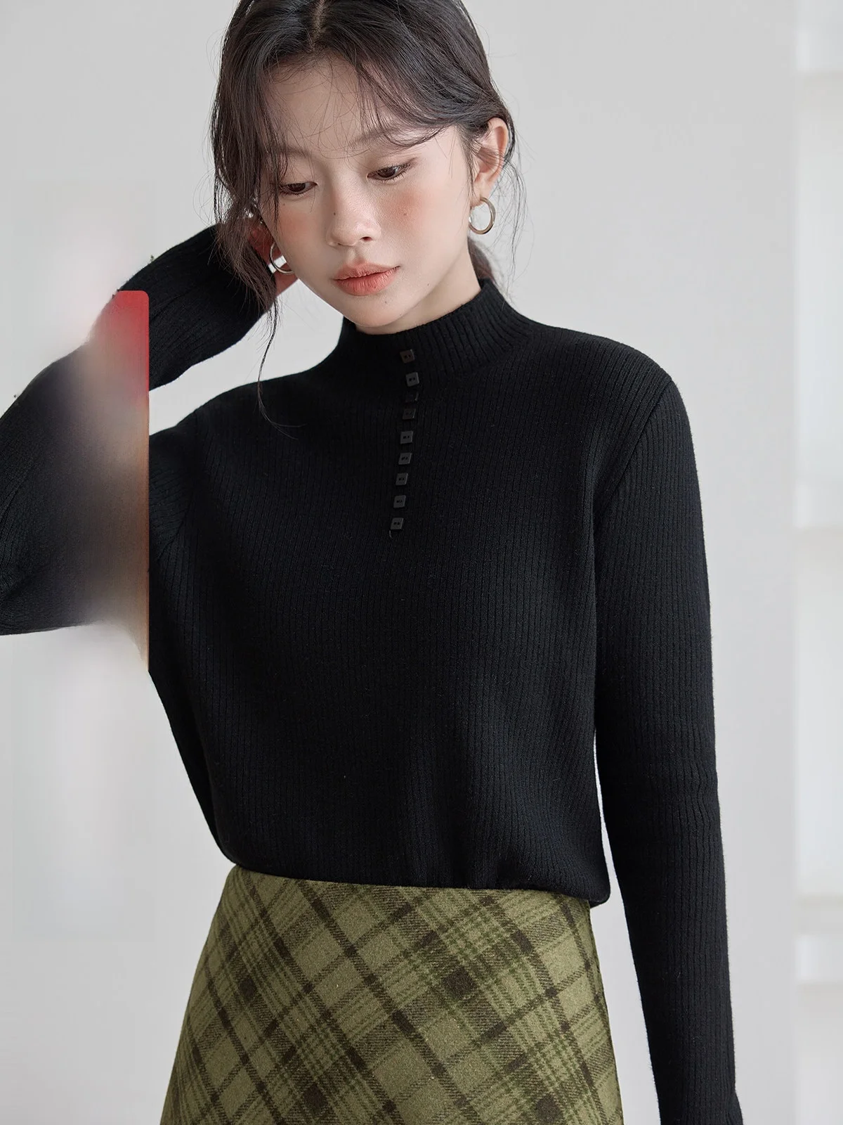 Женский вязаный свитер с флисовой подкладкой, утепленный, черный, зимний, новый, облегающий, базовый слой, для повседневной носки, стандартный крой, длинный рукав
Женский вязаный свитер с флисовой подкладкой, утепленный, черный, зимний, новый, облегающий, базовый слой, для повседневной носки, стандартный крой, длинный рукав