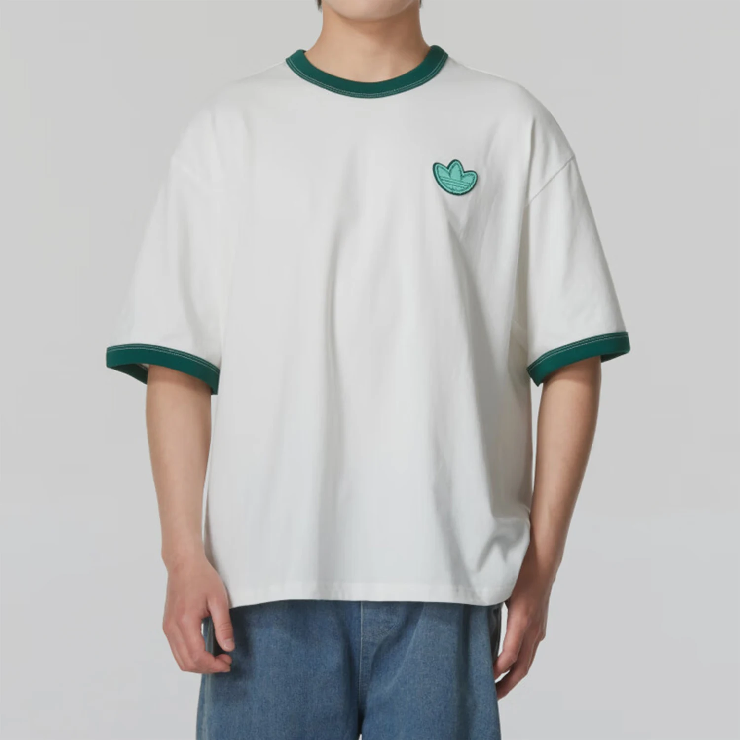 Adidas подлинный мужской повседневный дышащий спортивный рукав с тремя полосками и круглым вырезом JI7485
Adidas подлинный мужской повседневный дышащий спортивный рукав с тремя полосками и круглым вырезом JI7485