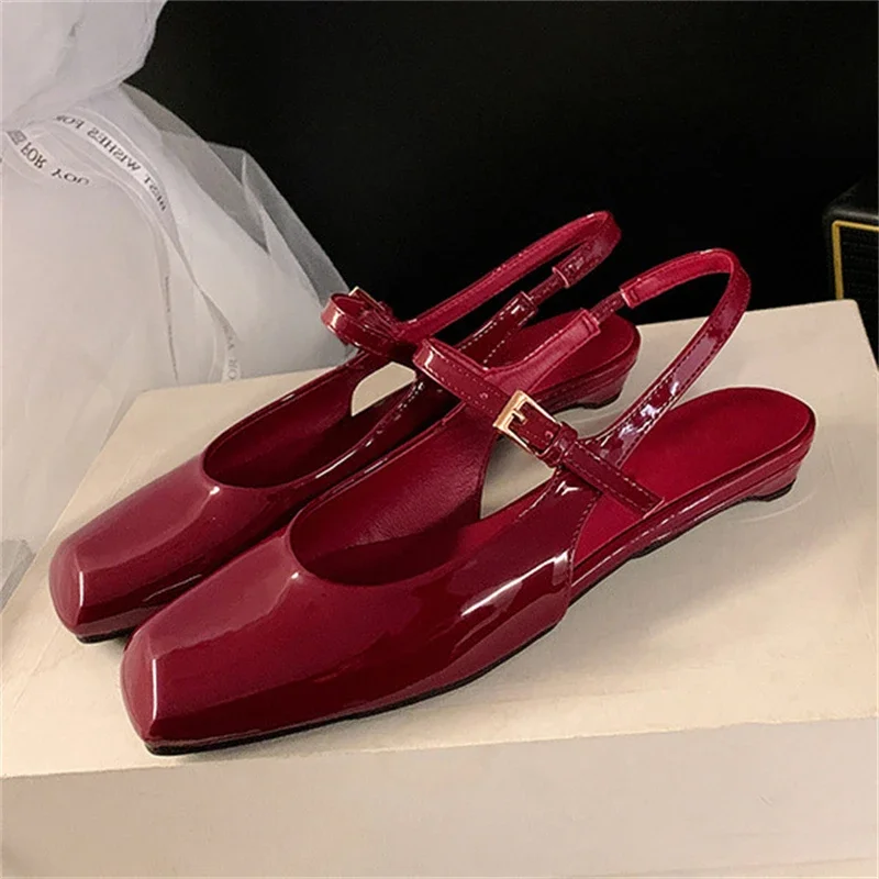 Women Chunky Heels Female Sandals Shallow Fashion Round Toe Retro Patent Leather High Heel Elegant Designer Pumps Women
Women Chunky Heels Female Sandals Shallow Fashion Round Toe Retro Patent Leather High Heel Elegant Designer Pumps Women