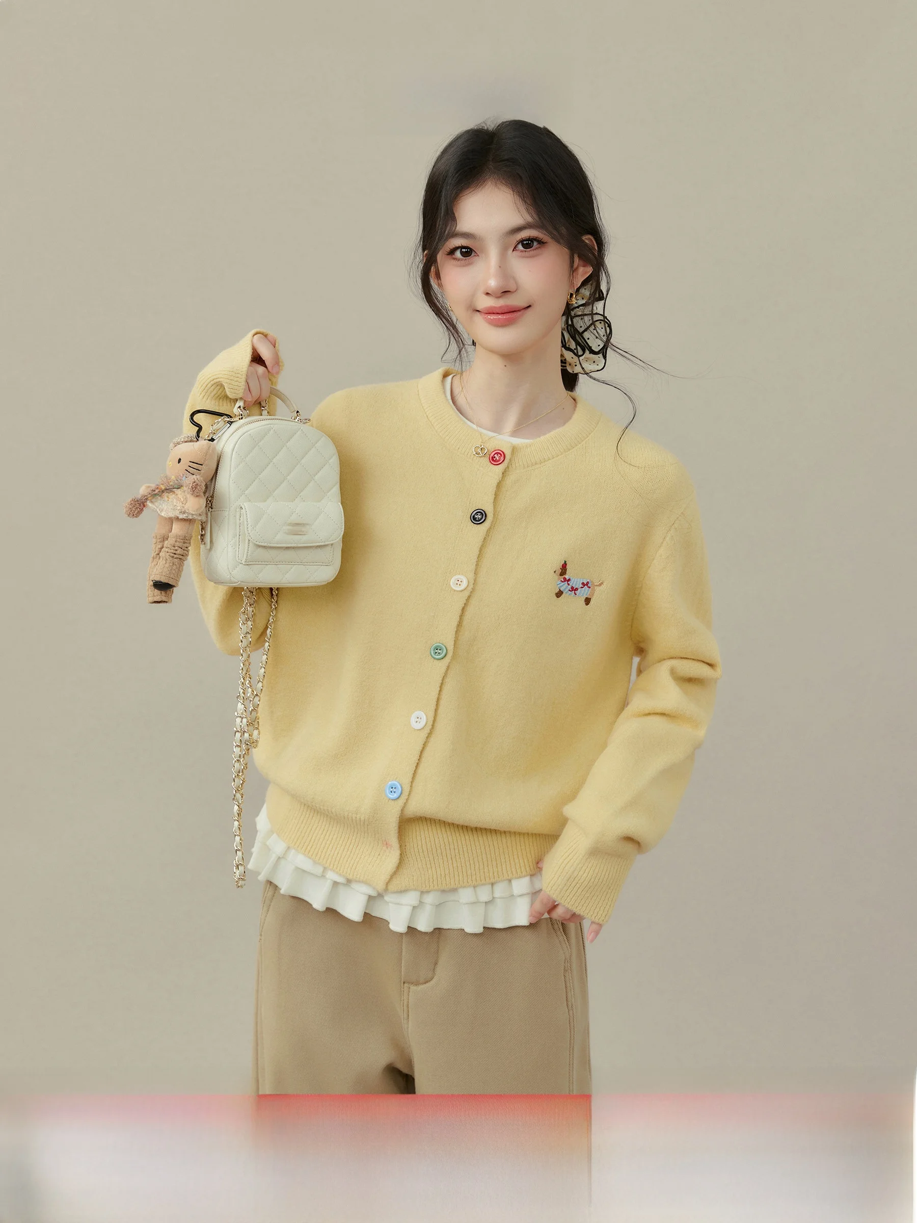 Yellow Embroidered Loose Knitted Sweater Jacket for plus Size Women Casual Style Winter Fashion Outerwear by Wang Xuewei
Yellow Embroidered Loose Knitted Sweater Jacket for plus Size Women Casual Style Winter Fashion Outerwear by Wang Xuewei
