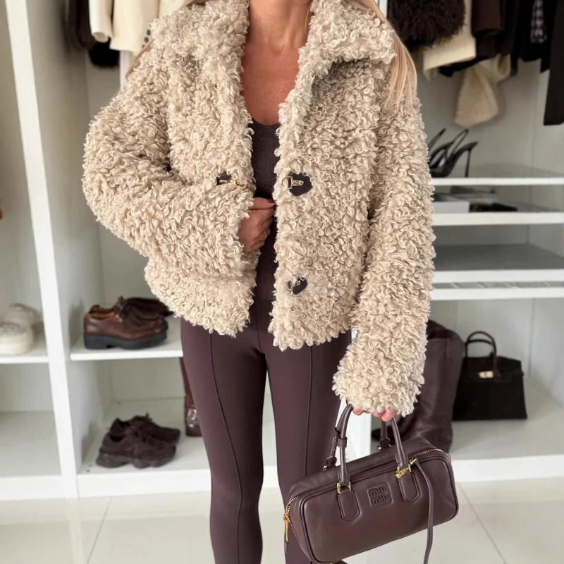 Elegant Streetwear Warm Fleece Outerwear Casual Women's Solid Color Office Jacket Fashion Lapel Button Long Sleeved Winter Coat
Elegant Streetwear Warm Fleece Outerwear Casual Women's Solid Color Office Jacket Fashion Lapel Button Long Sleeved Winter Coat