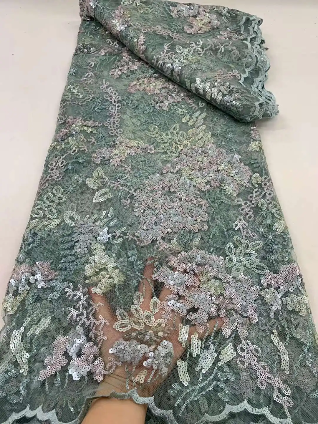 African Lace Fabric 5 Yards 2024 High Quality Elegant Embroidered French Nigerian Sequins Lace Fabric For Wedding Dress
African Lace Fabric 5 Yards 2024 High Quality Elegant Embroidered French Nigerian Sequins Lace Fabric For Wedding Dress