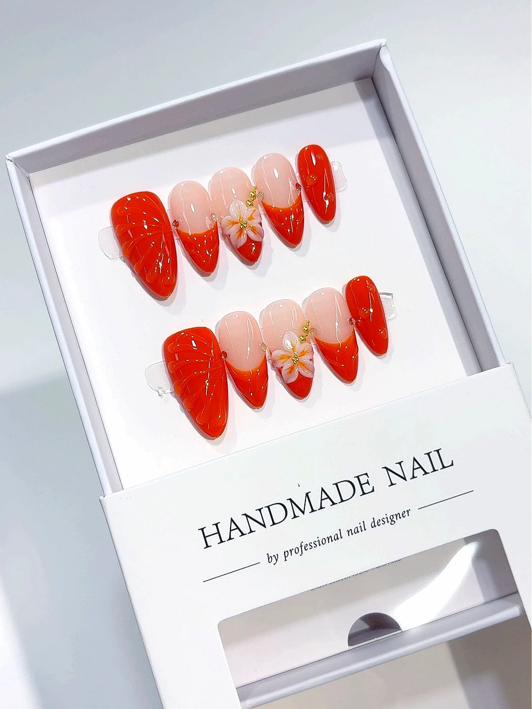 Bright Orange Floral Press on Nails - 3D Flower & Shiny Accents(D537)
Bright Orange Floral Press on Nails - 3D Flower & Shiny Accents(D537)