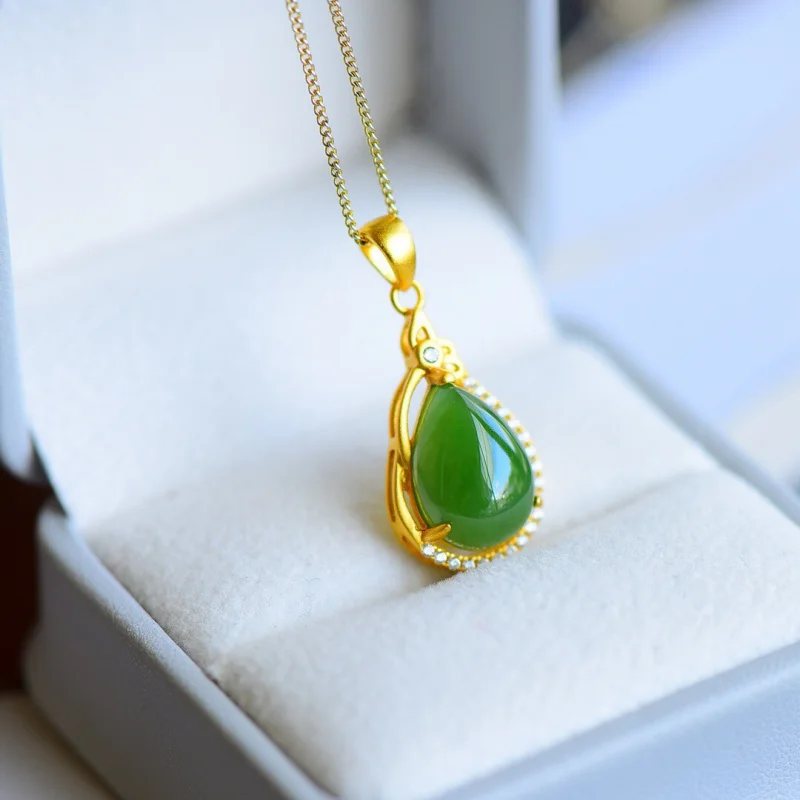 S925 Серебряная инкрустация Hetian Jasper Drop Женская универсальная нефритовая подвеска-цепочка на ключицу
S925 Серебряная инкрустация Hetian Jasper Drop Женская универсальная нефритовая подвеска-цепочка на ключицу