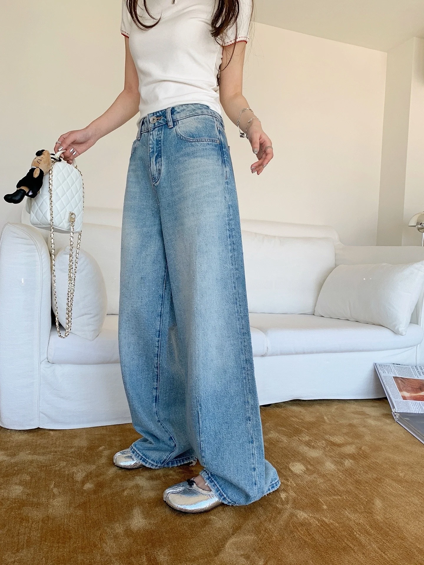 Slimming Wide Leg Denim Jeans for Women with Hotfix Rhinestones Loose Fit Spring Summer Blue Straight Cut l Waist
Slimming Wide Leg Denim Jeans for Women with Hotfix Rhinestones Loose Fit Spring Summer Blue Straight Cut l Waist