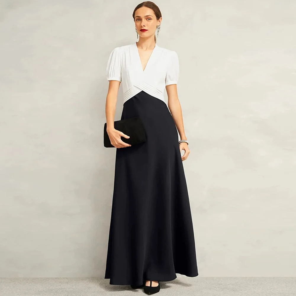 Customized Elegant Mother of the Bride Dress for Women V Neck A Line Evening Dress for Weddings Pleated Long Party Gowns
Customized Elegant Mother of the Bride Dress for Women V Neck A Line Evening Dress for Weddings Pleated Long Party Gowns