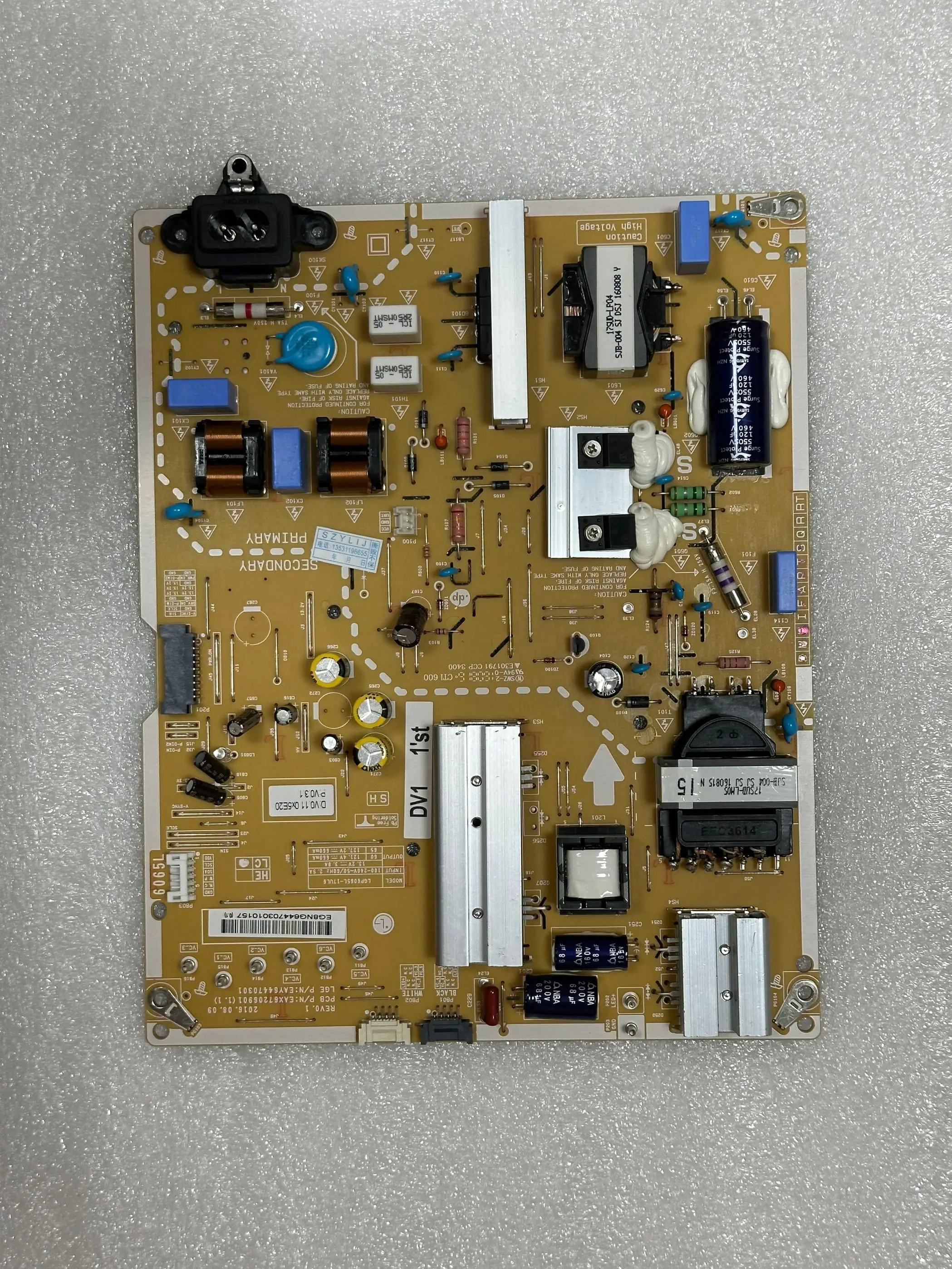 Оригинальная новая плата питания LG60UJ6500-CB65LG65CJ-CA LGP6065L-17UL6 EAX67206901 EAY64470301
Оригинальная новая плата питания LG60UJ6500-CB65LG65CJ-CA LGP6065L-17UL6 EAX67206901 EAY64470301