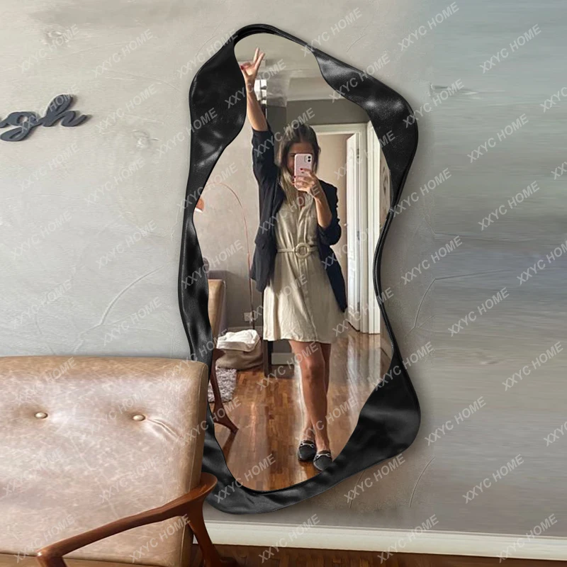 Light luxury modern full-length mirror household home-style wall-mounted special-shaped mirror artistic floor-to-ceiling mirror
Light luxury modern full-length mirror household home-style wall-mounted special-shaped mirror artistic floor-to-ceiling mirror