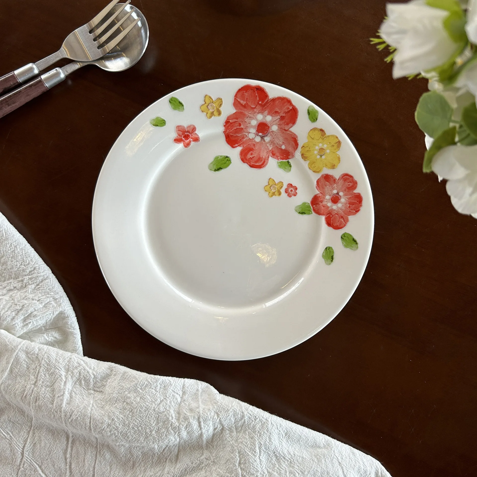 Artistic Embossed Floral Ceramic Plate, Creative Red Yellow Flower Dinner Dessert Steak Plate for Home Dining Table Decor
Artistic Embossed Floral Ceramic Plate, Creative Red Yellow Flower Dinner Dessert Steak Plate for Home Dining Table Decor
