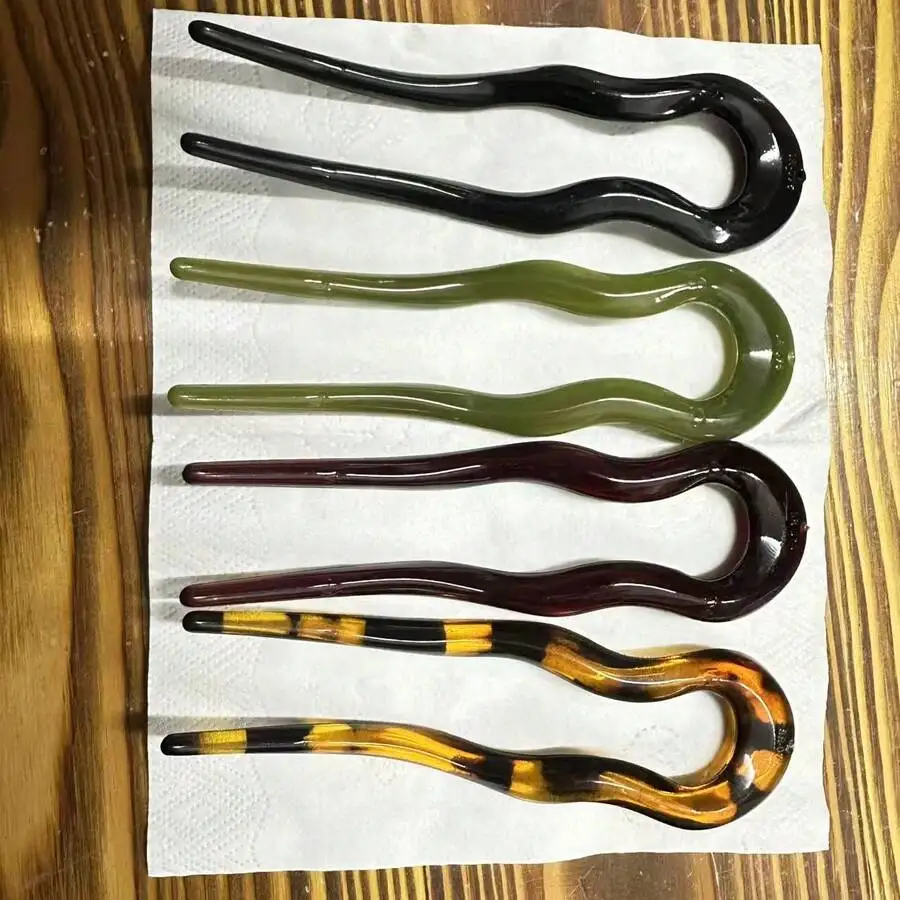 French Twist Hair Forks U-Shaped Wavy Hair Clips For Buns Tortoiseshell Color Flexible Hair Accessories
French Twist Hair Forks U-Shaped Wavy Hair Clips For Buns Tortoiseshell Color Flexible Hair Accessories
