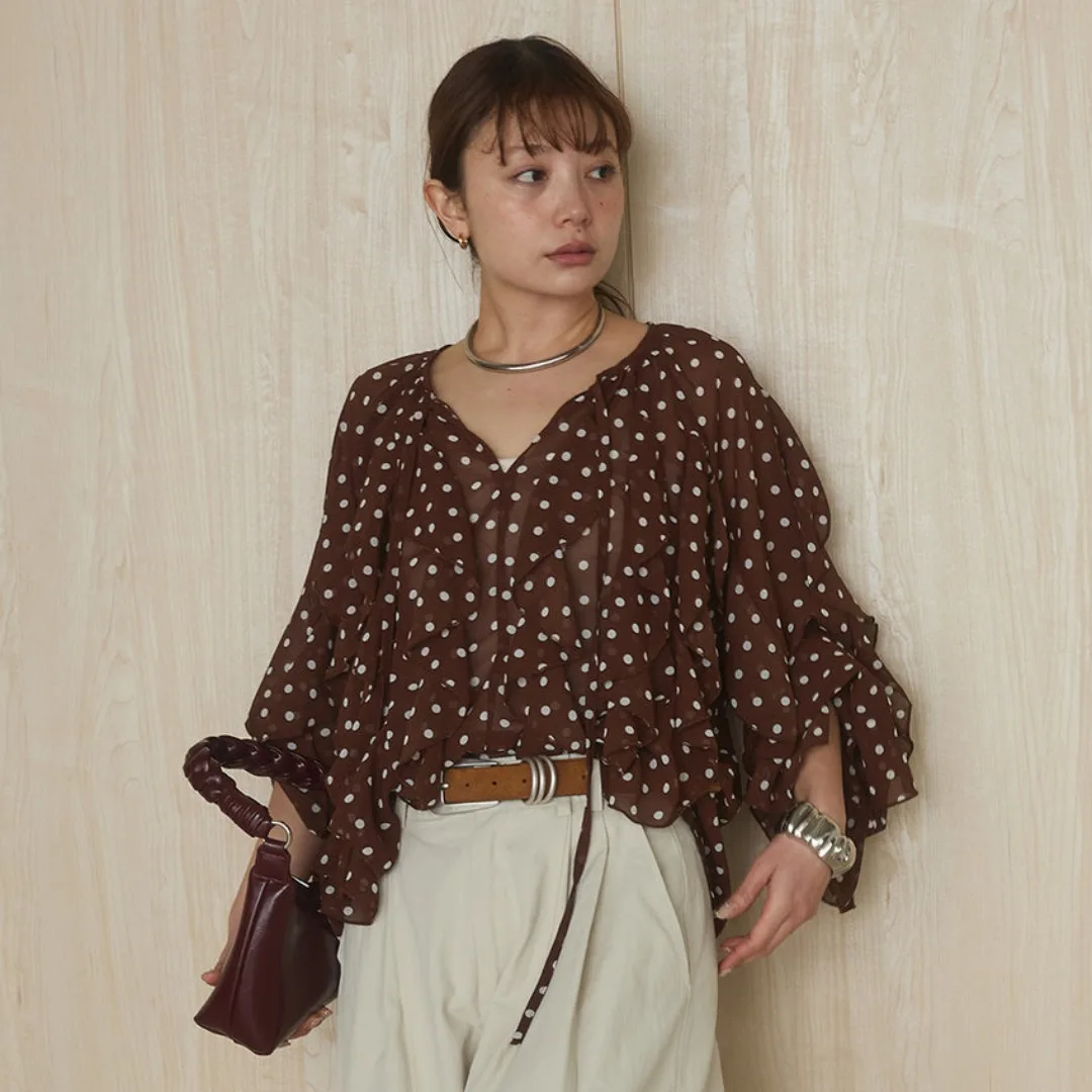 2026 Year Korean Style Chic New Polka Dot Heavy Embellished Long Sleeve Ruffle Hem Chiffon Shirt Women Top Casual Loose Fit
2026 Year Korean Style Chic New Polka Dot Heavy Embellished Long Sleeve Ruffle Hem Chiffon Shirt Women Top Casual Loose Fit