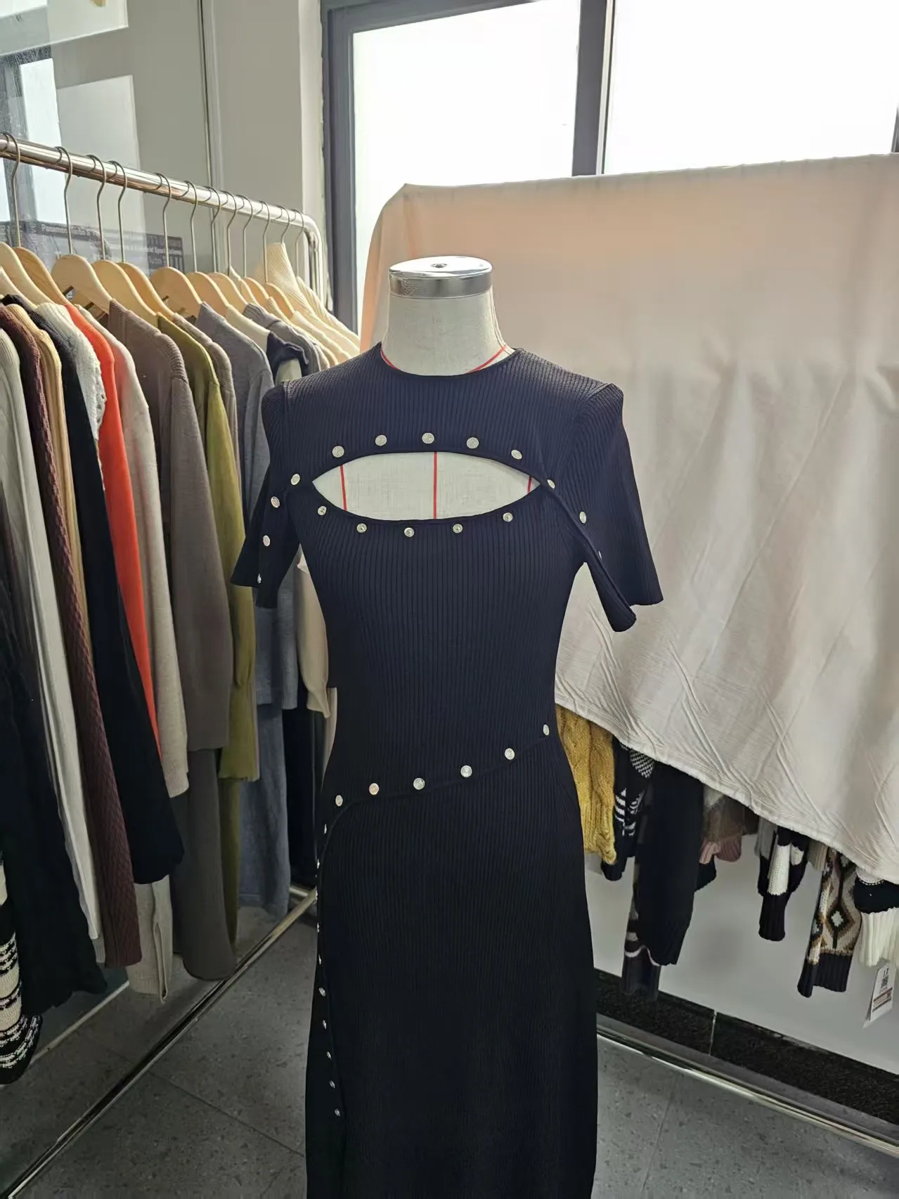 Heavy Industry Nail Diamond Dress Waist Knitted Fashion Temperament Women's Clothing MA Early Spring New Style Party Dresses
Heavy Industry Nail Diamond Dress Waist Knitted Fashion Temperament Women's Clothing MA Early Spring New Style Party Dresses