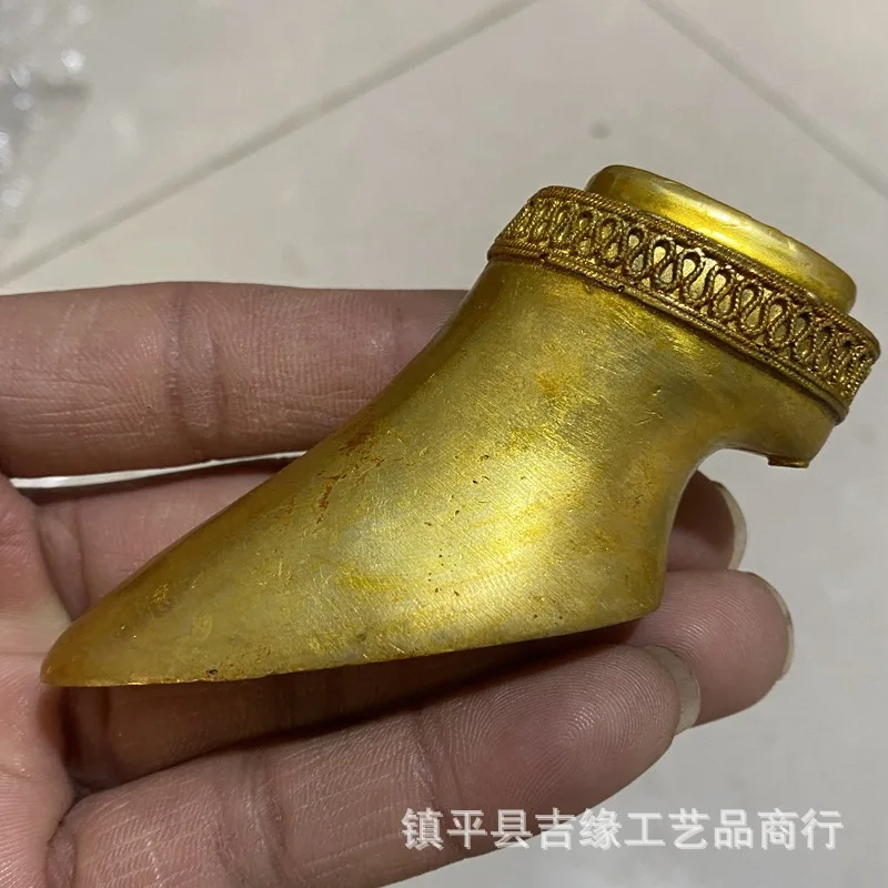 Miscellaneous Collection Copper Gilt Western Han Dynasty Style Horse Hoof Gold Ingot with Inscription Gold Yuanbao Gold Ingot Do
Miscellaneous Collection Copper Gilt Western Han Dynasty Style Horse Hoof Gold Ingot with Inscription Gold Yuanbao Gold Ingot Do