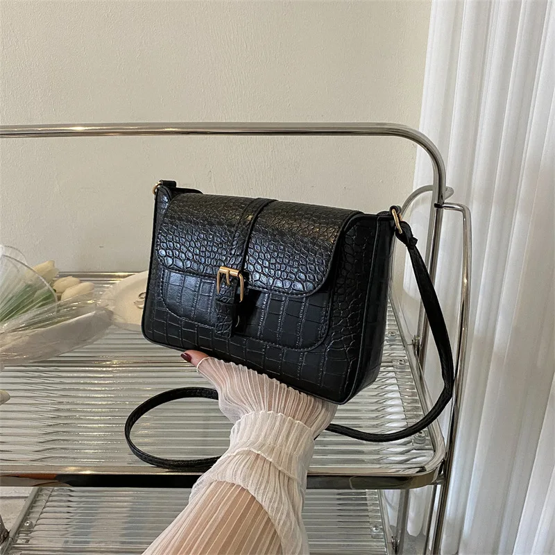 2025 simple and trendy casual small square bag summer 2025 fashionable shoulder cross-body bag for women
2025 simple and trendy casual small square bag summer 2025 fashionable shoulder cross-body bag for women