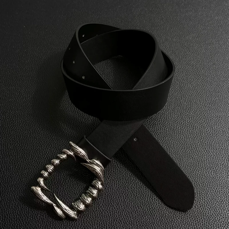 Metal Tusk Buckle Dark Niche Original Design Distressed Punk Style Unisex Waist Belt Pants Decoration Fashionable Accessories
Metal Tusk Buckle Dark Niche Original Design Distressed Punk Style Unisex Waist Belt Pants Decoration Fashionable Accessories