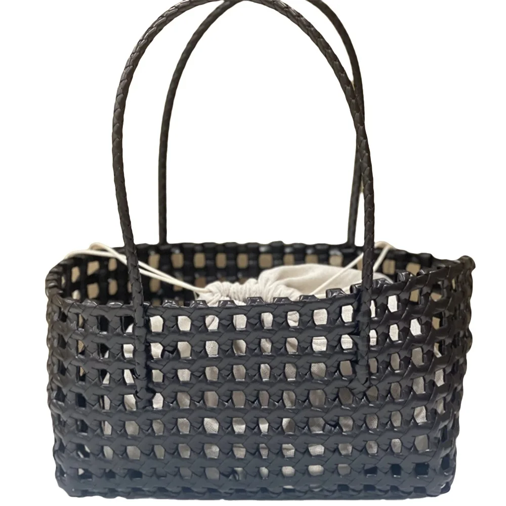 Plastic Hollow Weave Bag Large Capacity Countryside Style Beach Tote Bag Bucket Bag Bohemian Style Woman PVC Handbag Girls
Plastic Hollow Weave Bag Large Capacity Countryside Style Beach Tote Bag Bucket Bag Bohemian Style Woman PVC Handbag Girls