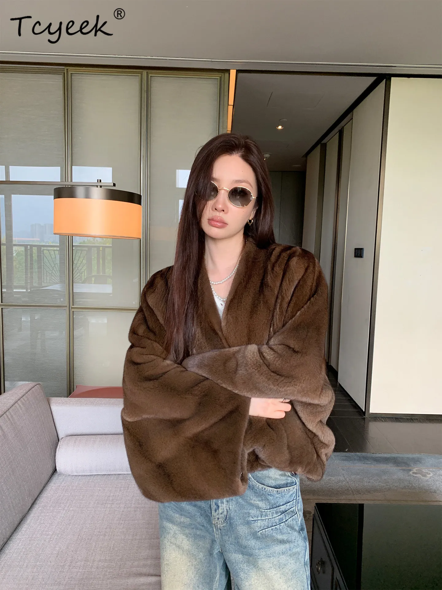 Tcyeek Real Whole Mink Fur Coat Woman Clothes Womens Coats Natural Mink Warm Winter Jacket Fashion Loose Fit 2026 Пальто Женское
Tcyeek Real Whole Mink Fur Coat Woman Clothes Womens Coats Natural Mink Warm Winter Jacket Fashion Loose Fit 2026 Пальто Женское