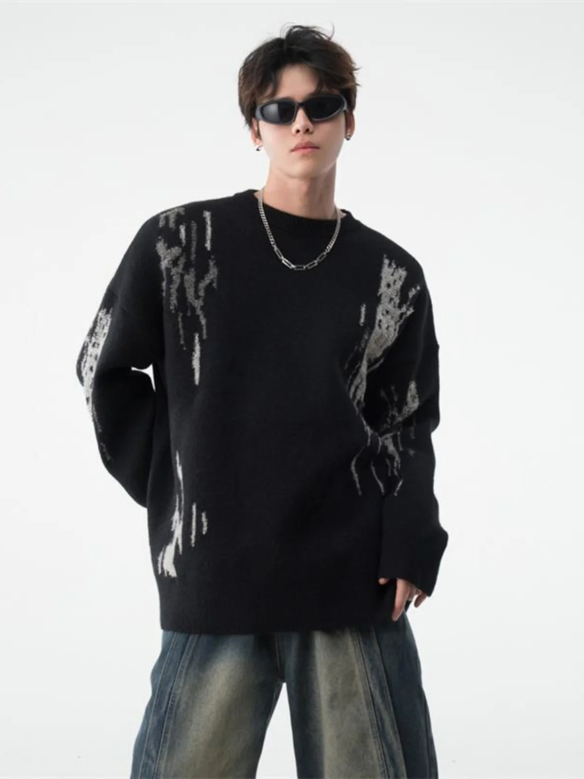 Мужской свитер свободного кроя с круглым вырезом в американском стиле, осенне-зимний, модный дизайн, повседневный вязаный свитер, парные модели для влюбленных
Мужской свитер свободного кроя с круглым вырезом в американском стиле, осенне-зимний, модный дизайн, повседневный вязаный свитер, парные модели для влюбленных