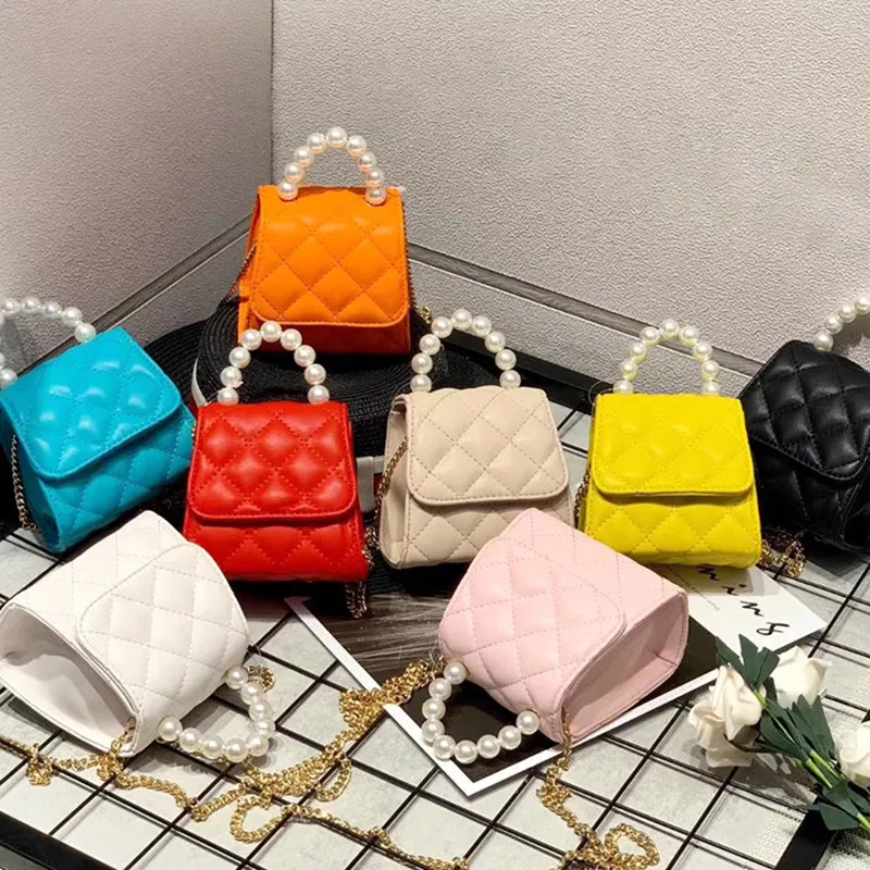 Women's Small Bag New Children's Pearl Handle Fashion Chain Crossbody Bag All Matching Personality Ladies Mini Handbag BM006
Women's Small Bag New Children's Pearl Handle Fashion Chain Crossbody Bag All Matching Personality Ladies Mini Handbag BM006
